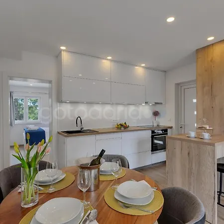 Apartament Luxurious Lara&luka